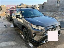 تۆیۆتا ڕاڤ 4